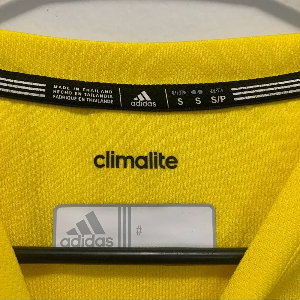 University of Michigan Wolverines Adidas Climalite Shirt Size Small
